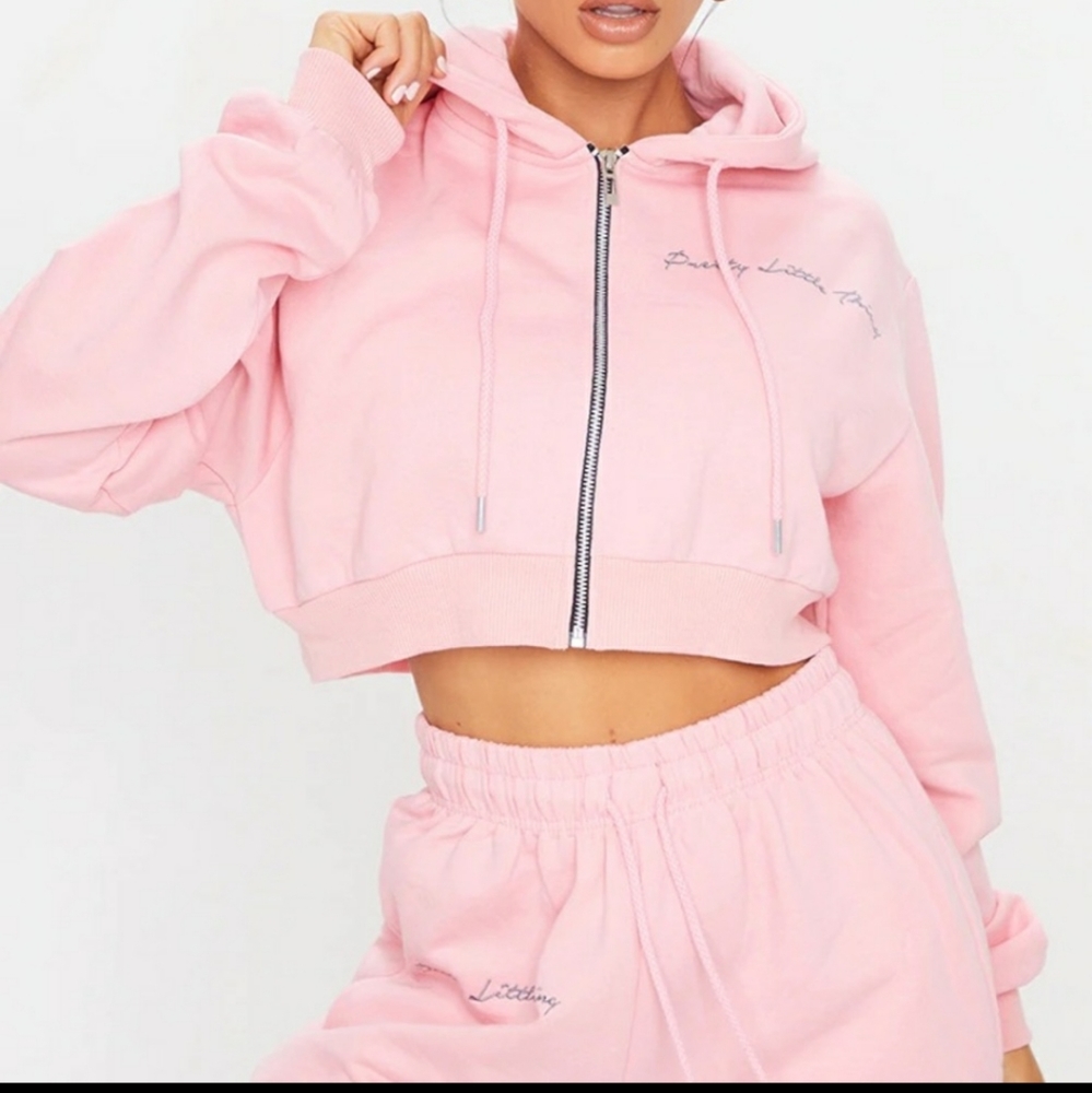 ‼️SALE ‼️NWOT PRETTY LITTLE THING OUTFIT